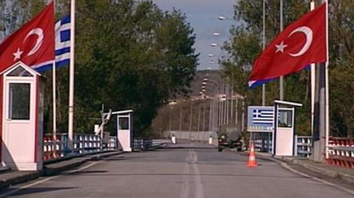 Κλειστά τα ελληνοτουρκικά σύνορα για όσους θέλουν να βγουν από την Τουρκία 