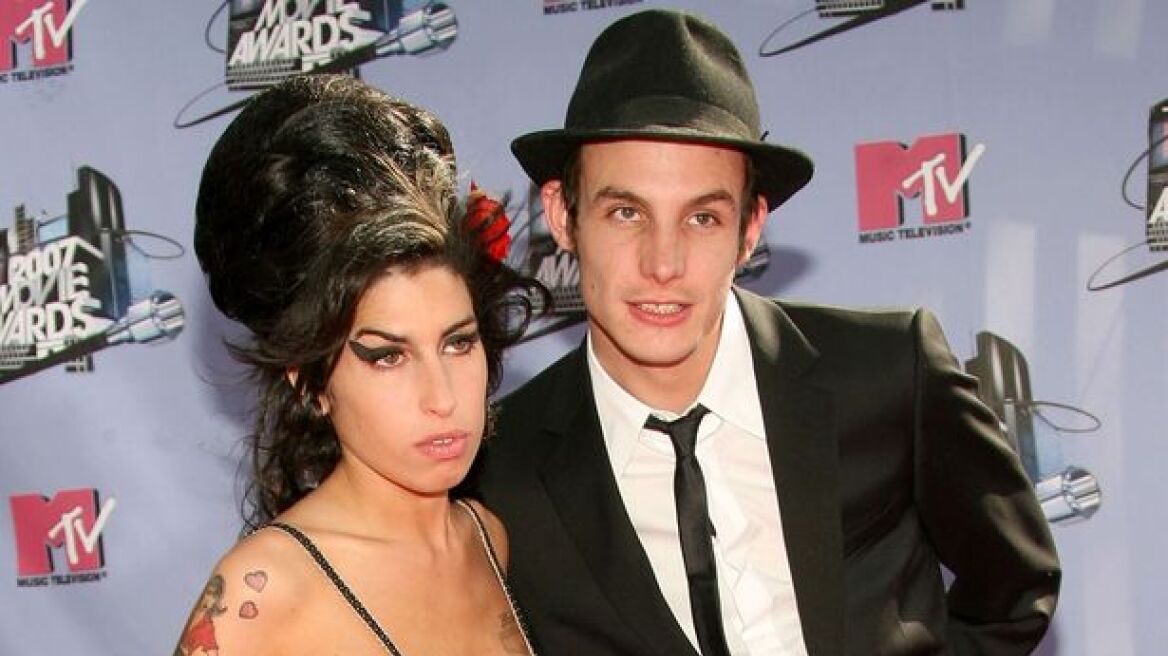 Πρώην σύζυγος της Amy Winehouse: «Προσπάθησε να αυτοκτονήσει 8 βδομάδες πριν πεθάνει»