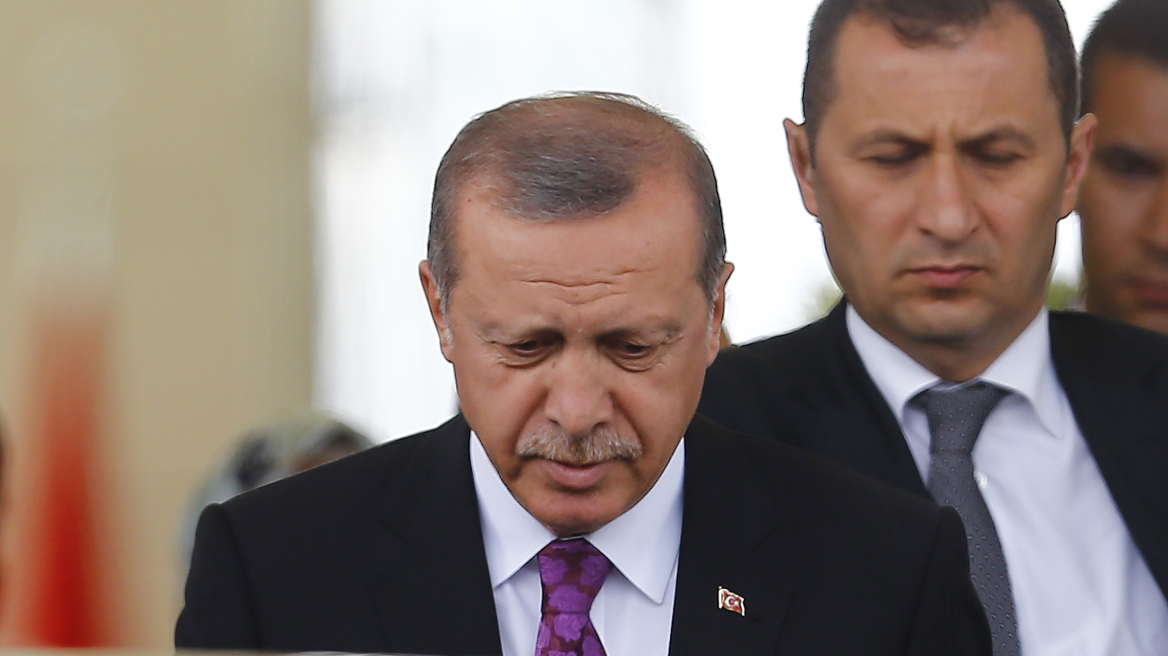 Τουρκία: Συνελήφθη ανώτατος στρατιωτικός σύμβουλος του Ερντογάν 