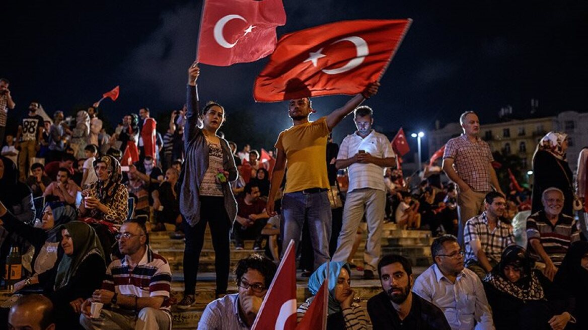Turkish secret services knew about the coup before it happened, reports Hurriyet