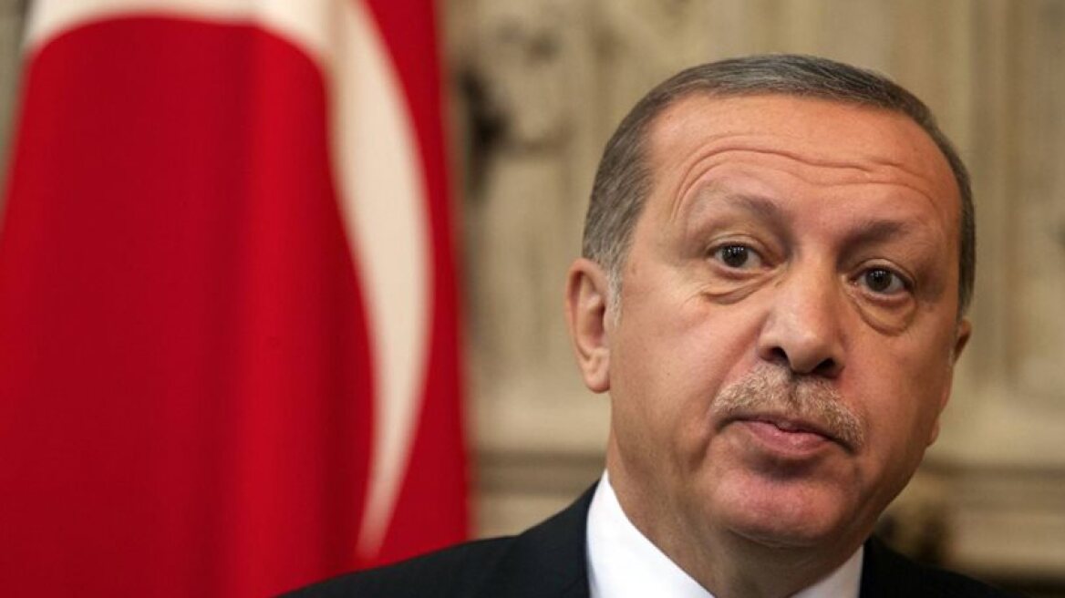 Turkish President Erdogan advised to flee to Greece on coup night