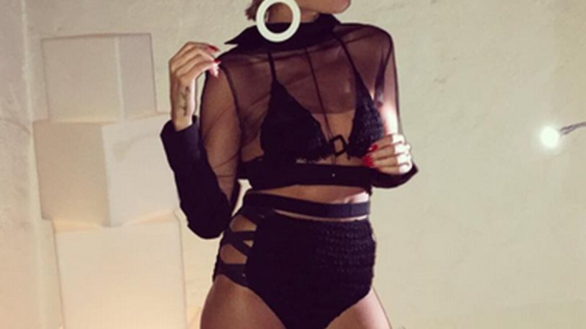 Temptress Tamta in revealing outfit (photo)