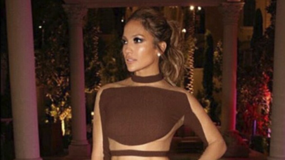 Η σέξι ολόσωμη φόρμα της Jennifer Lopez