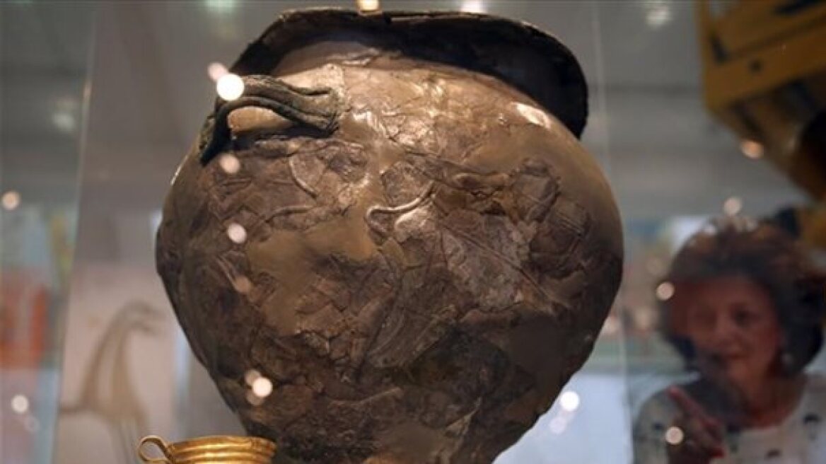 Ο «κρατήρας της μάχης» εκτίθεται για πρώτη φορά στο Αρχαιολογικό Μουσείο