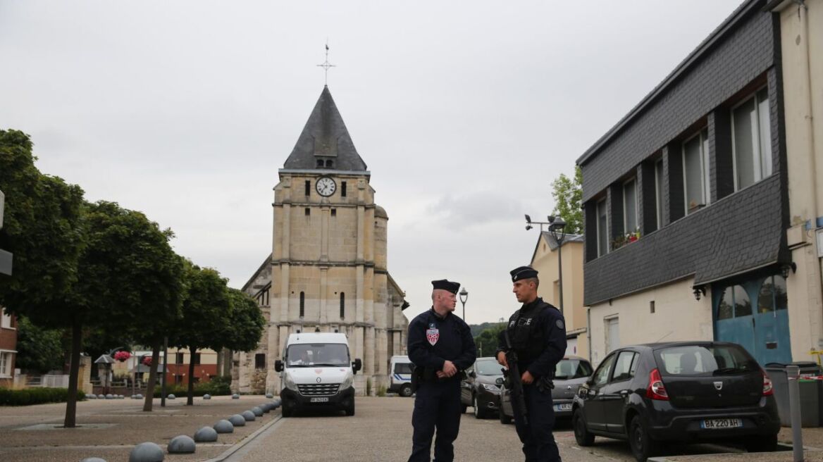 Γαλλία: 19χρονος και ο δεύτερος δράστης της σφαγής του ιερέα