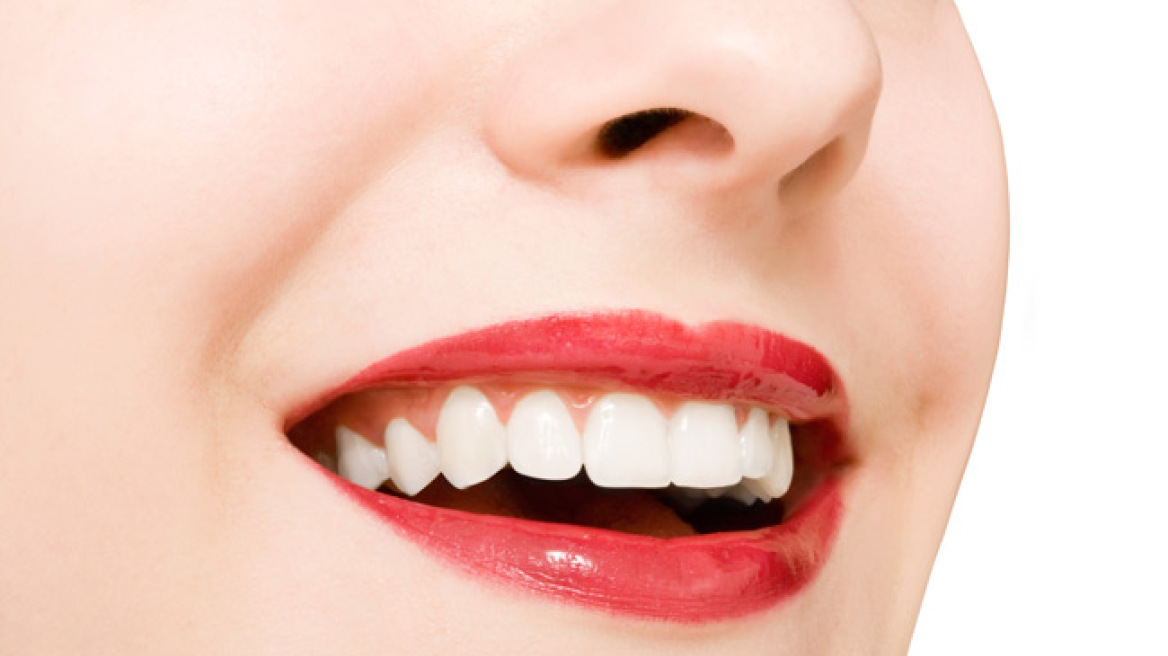10+1 ερωτήσεις για την λεύκανση των δοντιών