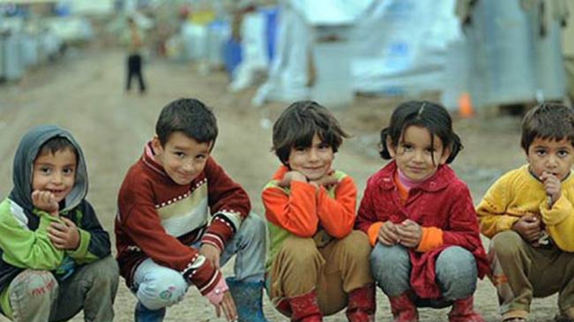 «Σχολεία του δρόμου» για τα προσφυγόπουλα προτείνει ο Γιάννης Μπουτάρης