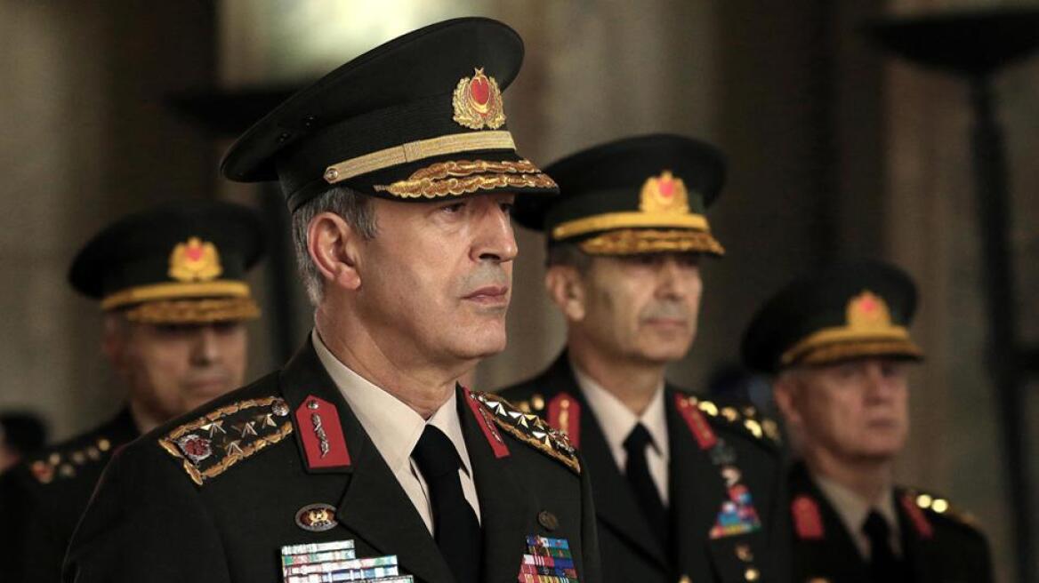Τουρκία: 99 συνταγματάρχες προήχθησαν και 48 στρατηγοί αποστρατεύτηκαν