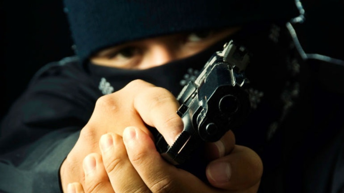 Αγρίνιο: Ένοπλη ληστεία σε υποκατάστημα των ΕΛΤΑ στο Παναιτώλιο