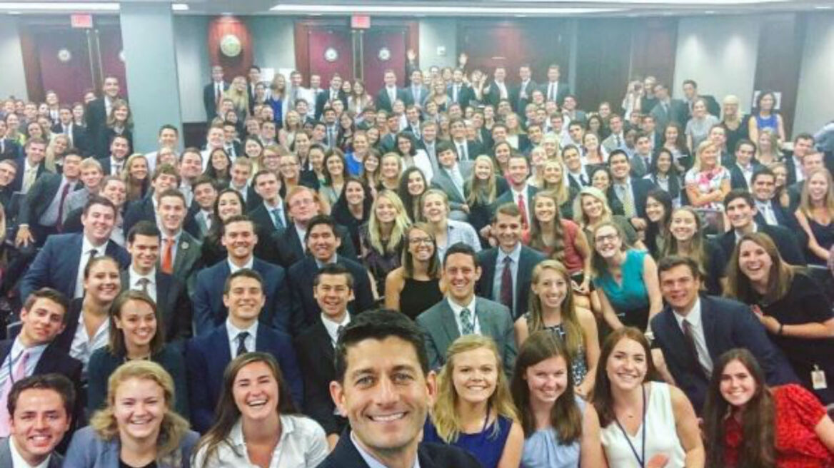 Η «απάντηση» των Δημοκρατικών στη «λευκή» selfie των Ρεπουμπλικανών