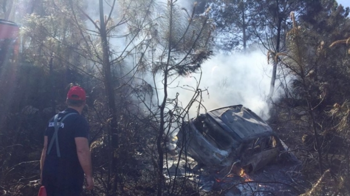 Κρήτη: Αυτοκίνητο έπεσε σε χαντάκι και τυλίχθηκε στις φλόγες