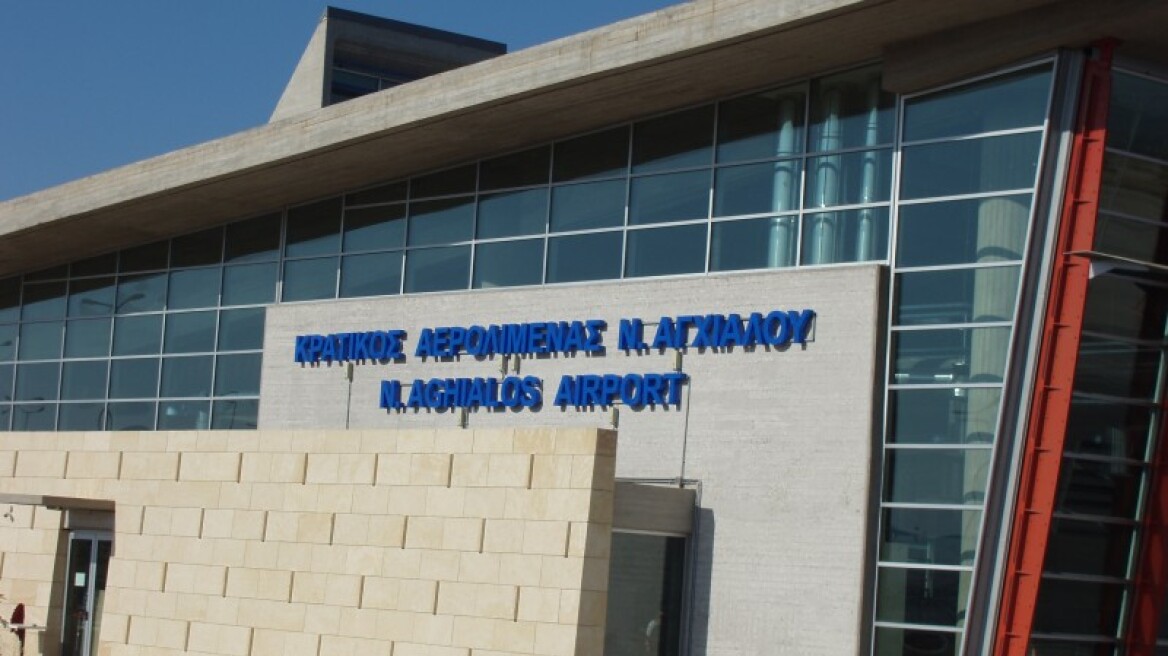Η επίσκεψη Τζόνσον αναθερμαίνει τις ελπίδες για αναζωογόνηση του αεροδρομίου της Αγχιάλου
