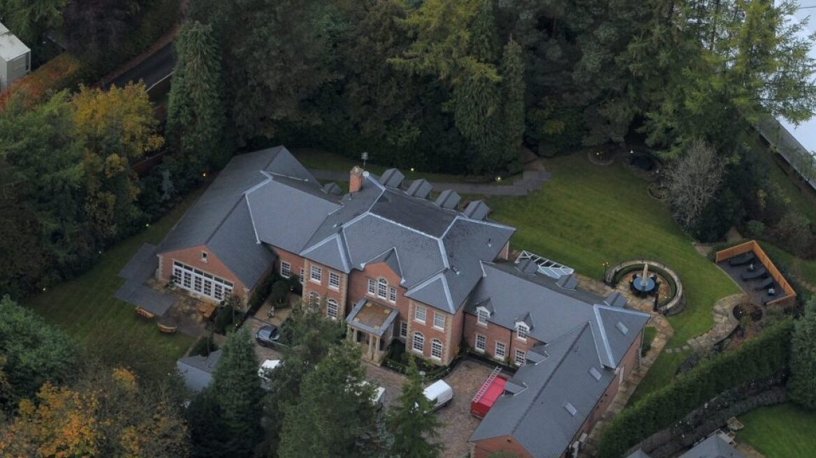 Masked raiders tried to break into Wayne Rooney’s mansion