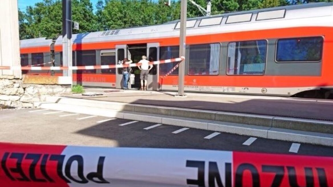 Ελβετία: Επιχείρησε να πυρπολήσει βαγόνι και μαχαίρωσε επιβάτες