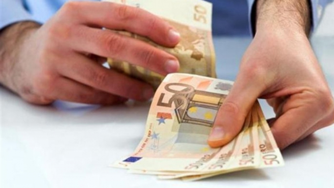 «Τρύπα» 900 εκατ. ευρώ από το κοινωνικό εισόδημα αλληλεγγύης βλέπει η τρόικα