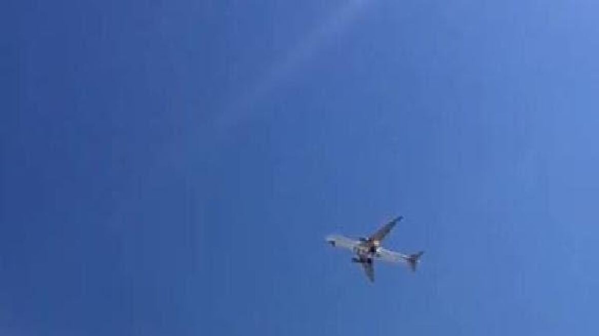 Φωτιά και αναγκαστική προσγείωση για αεροσκάφος της Qatar Airways στην Κωνσταντινούπολη
