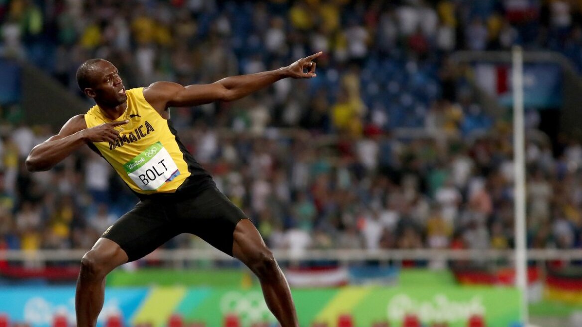 Usain Bolt wins gold in 200m race in Rio