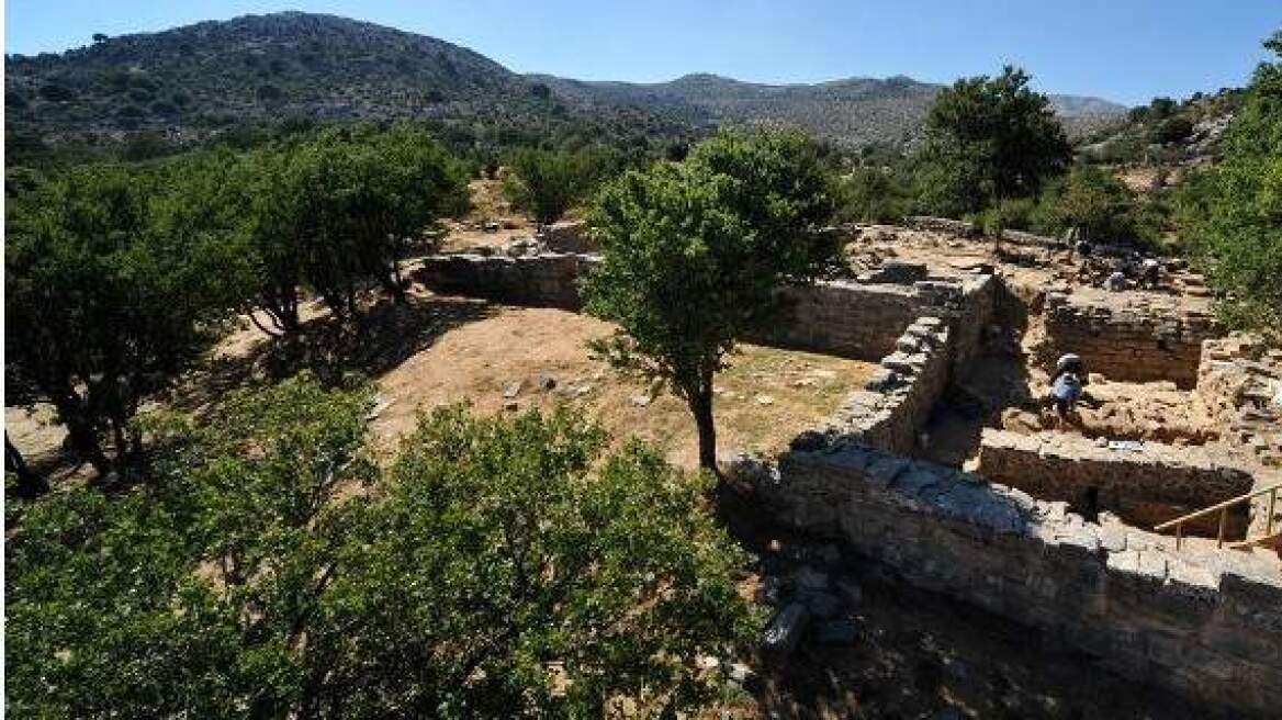 Amazing 150-room Minoan era structure unearthed (photos)