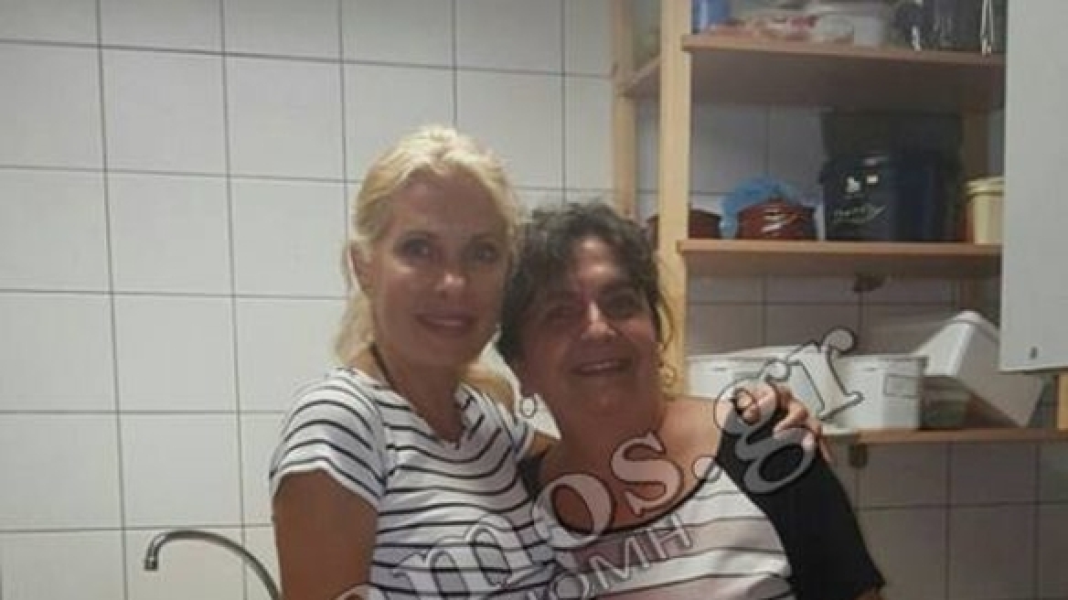 Ελένη Μενεγάκη - Μάκης Παντζόπουλος: Νέες φωτογραφίες από τις διακοπές στη Σάμο 