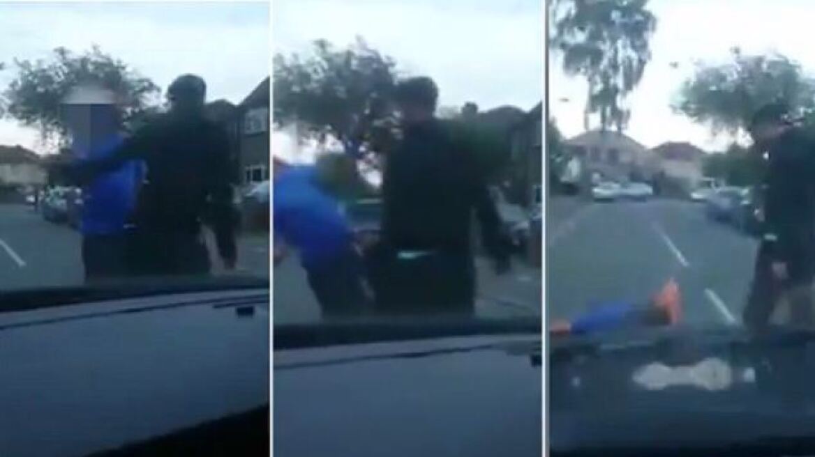Βίντεο σοκ: Του πέταξε μπουκάλι με νερό στο αμάξι και εκείνος τον... έσπασε στο ξύλο