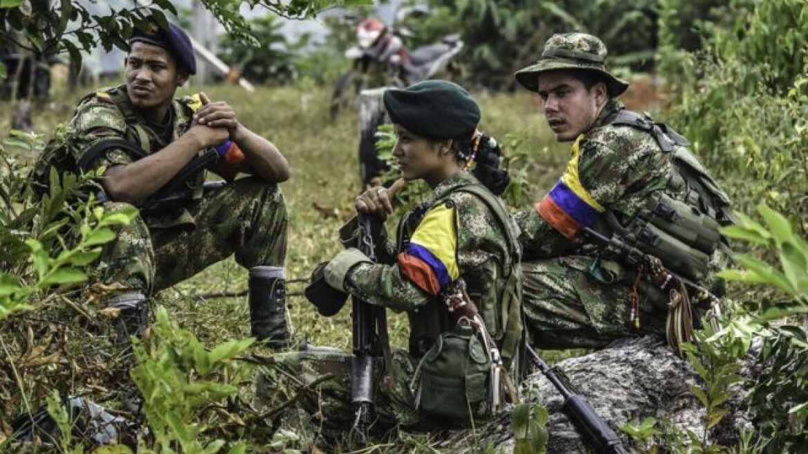 Συμφωνία ειρήνης μεταξύ Κολομβίας και FARC μετά από 52 χρόνια συγκρούσεων