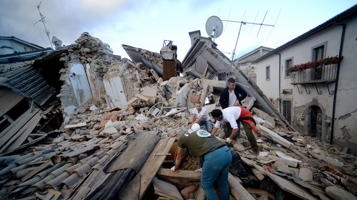Σεισμολόγοι: Ο σεισμός στην Ιταλία δεν επηρεάζει τα ρήγματα στην Ελλάδα 