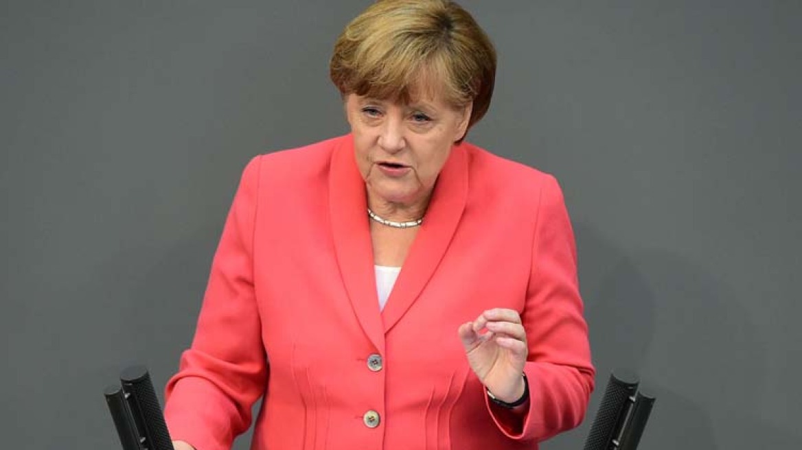 Spiegel: Την ερχόμενη άνοιξη η Μέρκελ «θα ανοίξει τα χαρτιά της» για νέα υποψηφιότητα