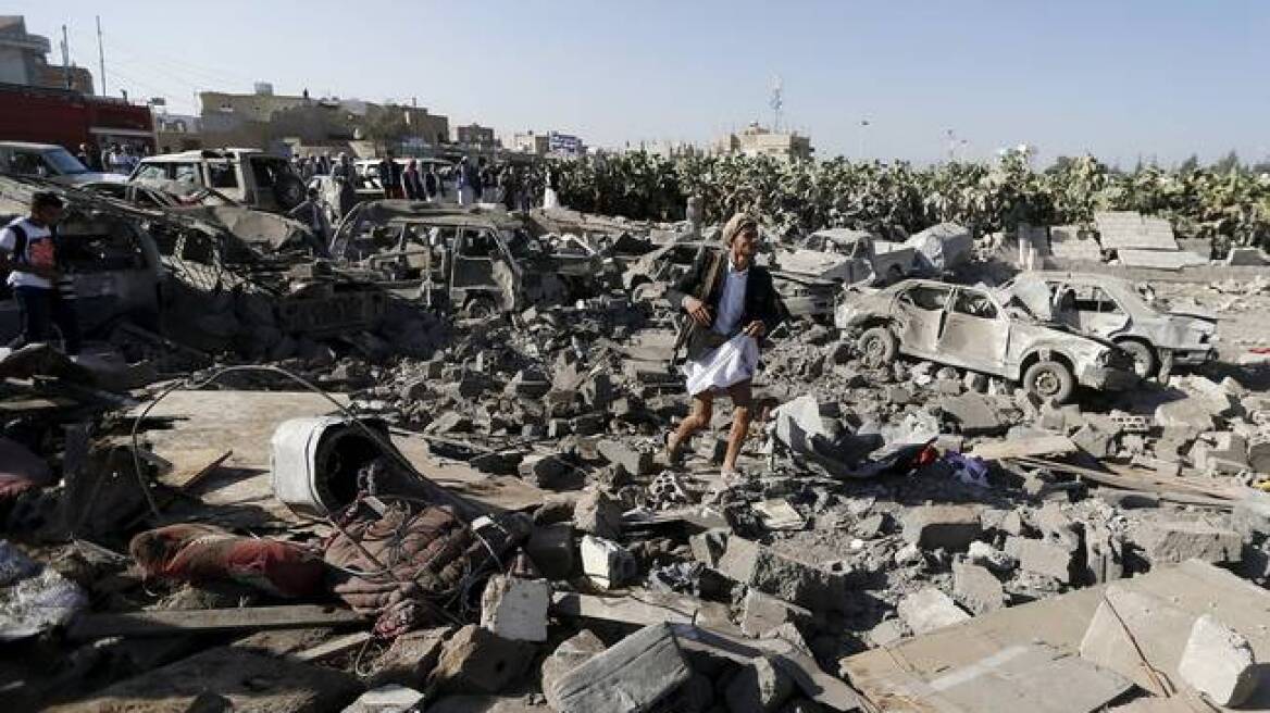Υεμένη: Τουλάχιστον 10 νεκροί από επίθεση αυτοκτονίας σε στρατιωτικό κέντρο εκπαίδευσης 