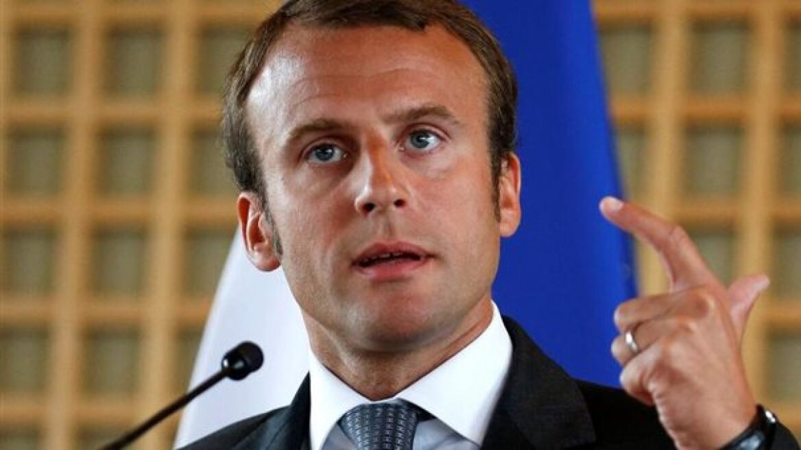Γαλλία: Παραιτείται ο υπουργός Οικονομίας, Εμμανουέλ Μακρόν