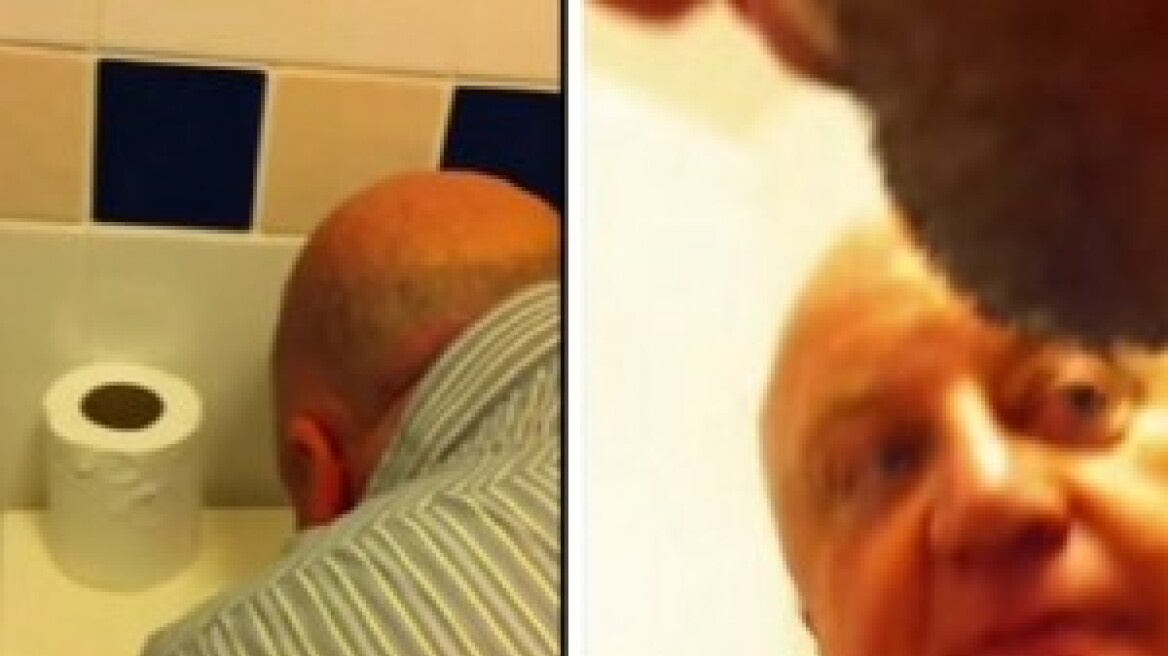 Βρετανία: Σάλος με βίντεο που δείχνει δήμαρχο να «σνιφάρει» κόκα στην τουαλέτα