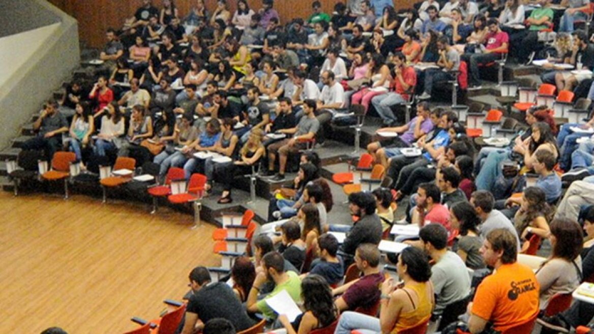Greek Education Minister Nikos Filis reinstates ‘eternal student’ status in universities!