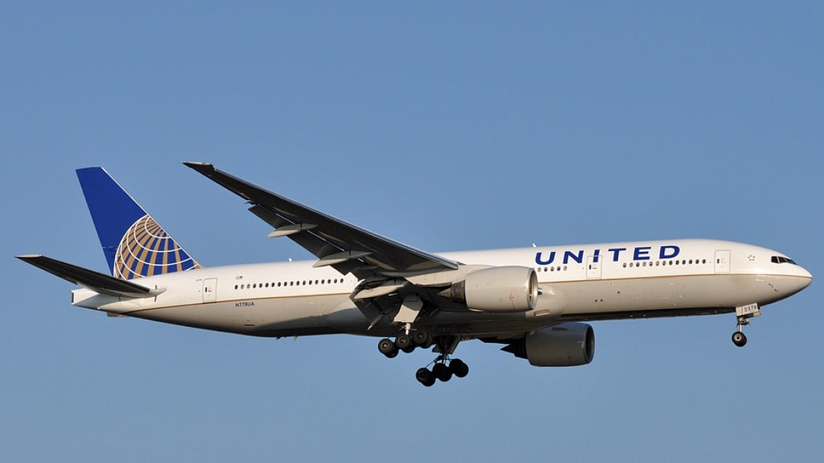 Αναγκαστική προσγείωση αεροσκάφους της United Airlines στην Ιρλανδία - 16 τραυματίες