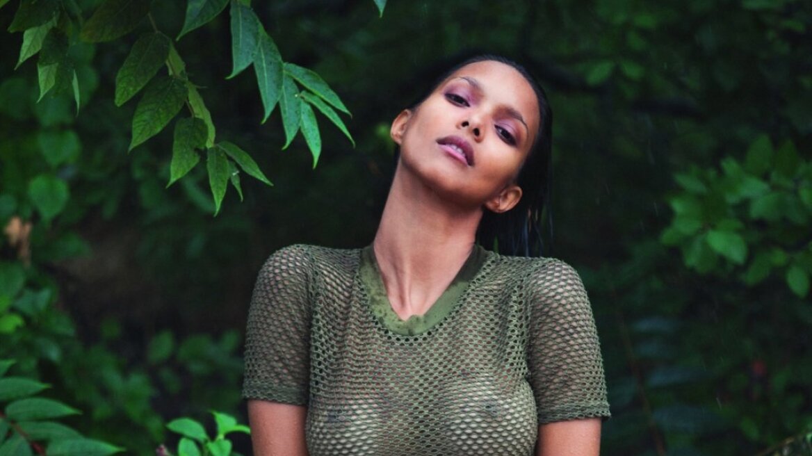  Lais Ribeiro: Το μελαχρινό κορμί της είναι... γυμνό 