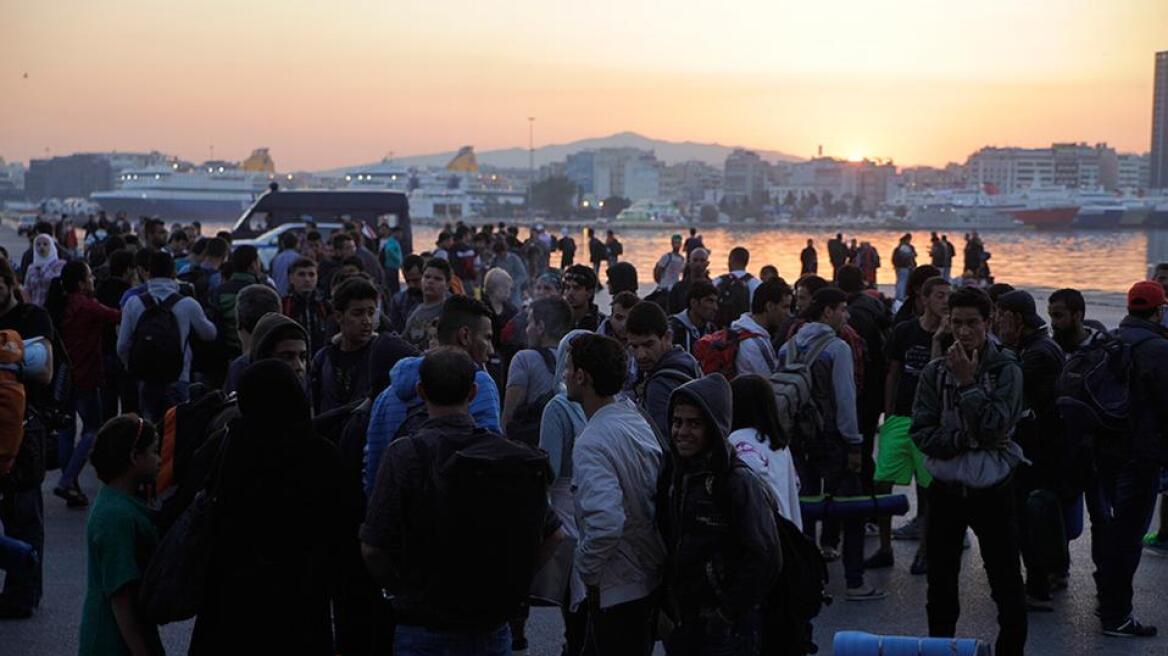 Άλλοι 140 μετανάστες στα νησιά σήμερα - «Ασφυξία» σε Χίο και Μυτιλήνη