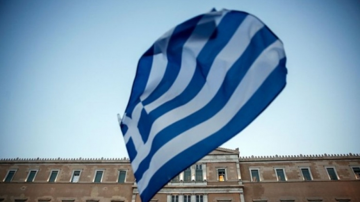 Το Bloomberg ειρωνεύεται τη διαρροή της Αθήνας ότι θα βγει στις αγορές
