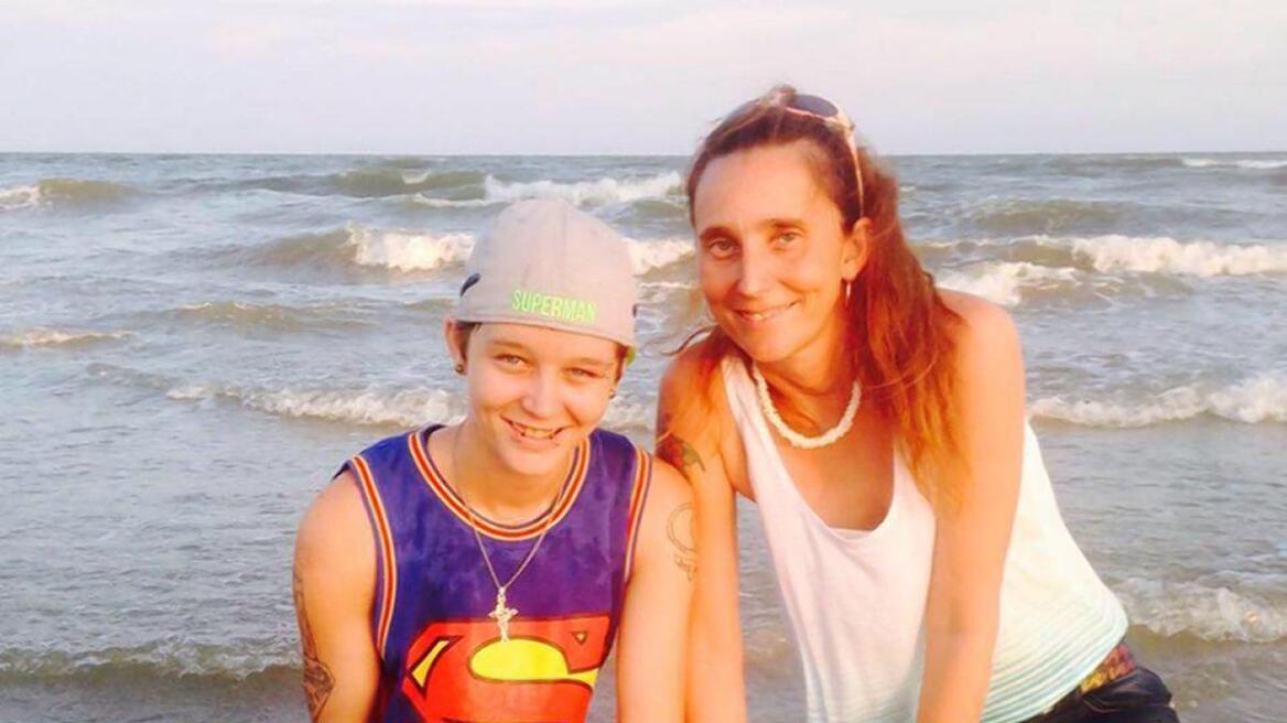 ΗΠΑ: Στην φυλακή 43χρονη που παντρεύτηκε... την κόρη της!