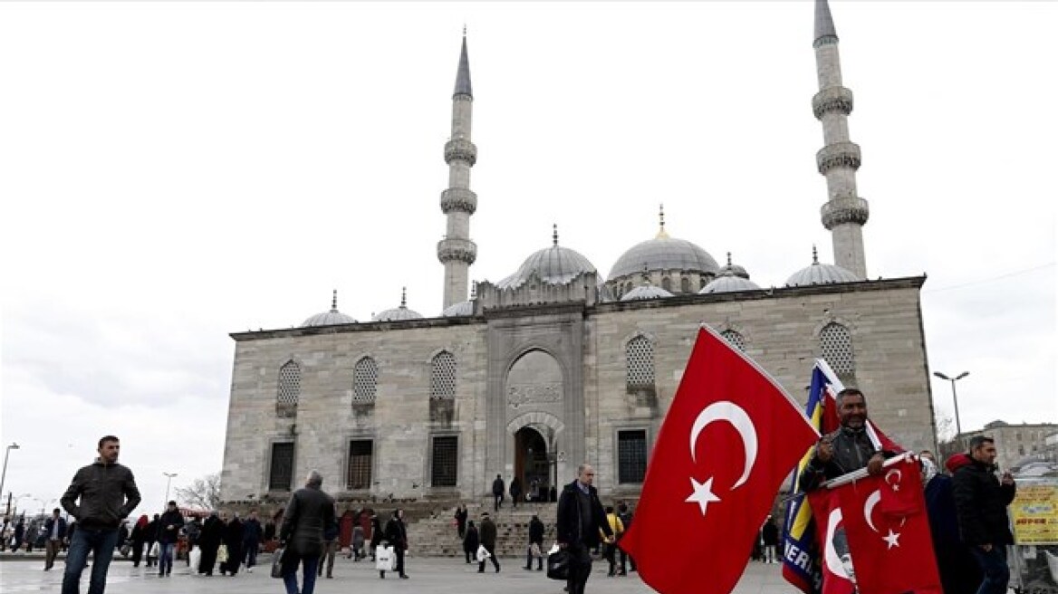 Διορίστηκαν 28 νέοι δήμαρχοι στη Νοτιοανατολική Τουρκία 