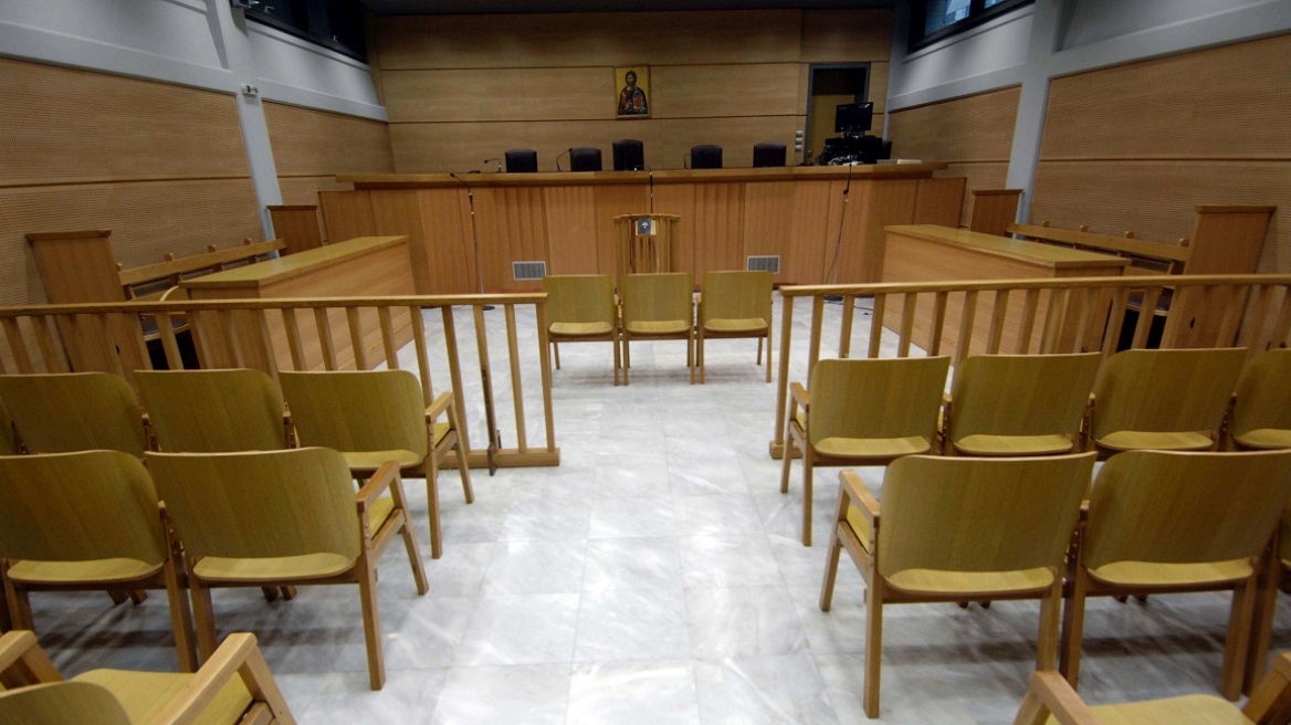 Μικτό Ορκωτό: Διεκόπη η δίκη Λαυρεντιάδη για απόπειρα ανθρωποκτονιας