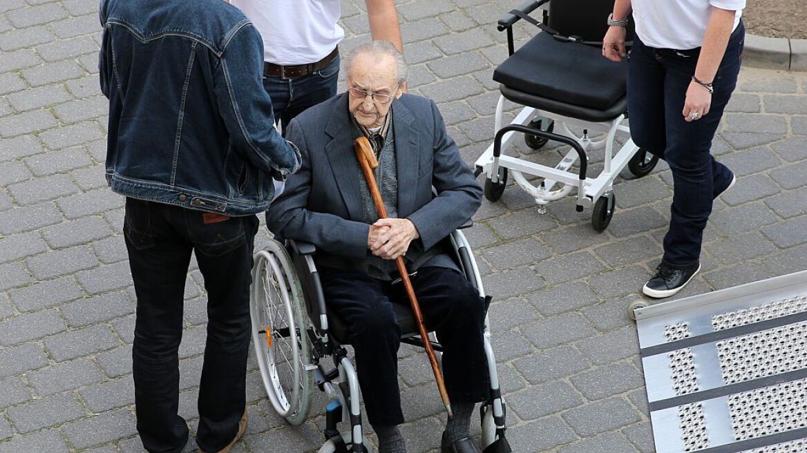 Γερμανία: 95χρονος ναζί δικάζεται για εγκλήματα στο Άουσβιτς