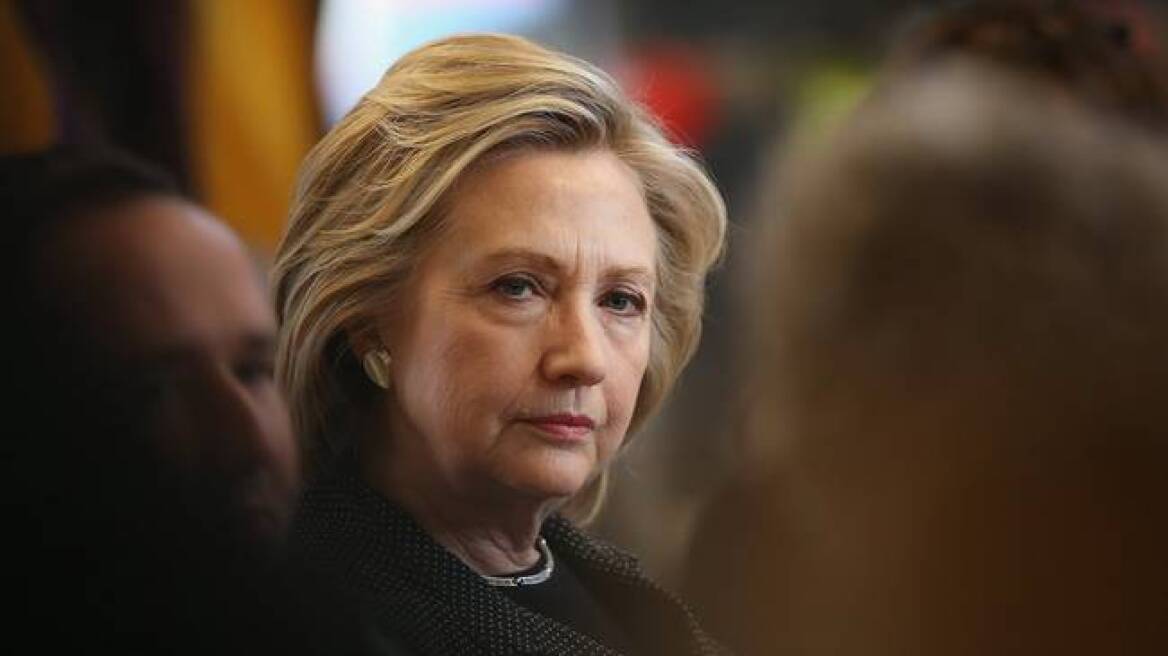 Χίλαρι Κλίντον: «Πυρετός» στο εκλογικό παρασκήνιο από την πνευμονία της