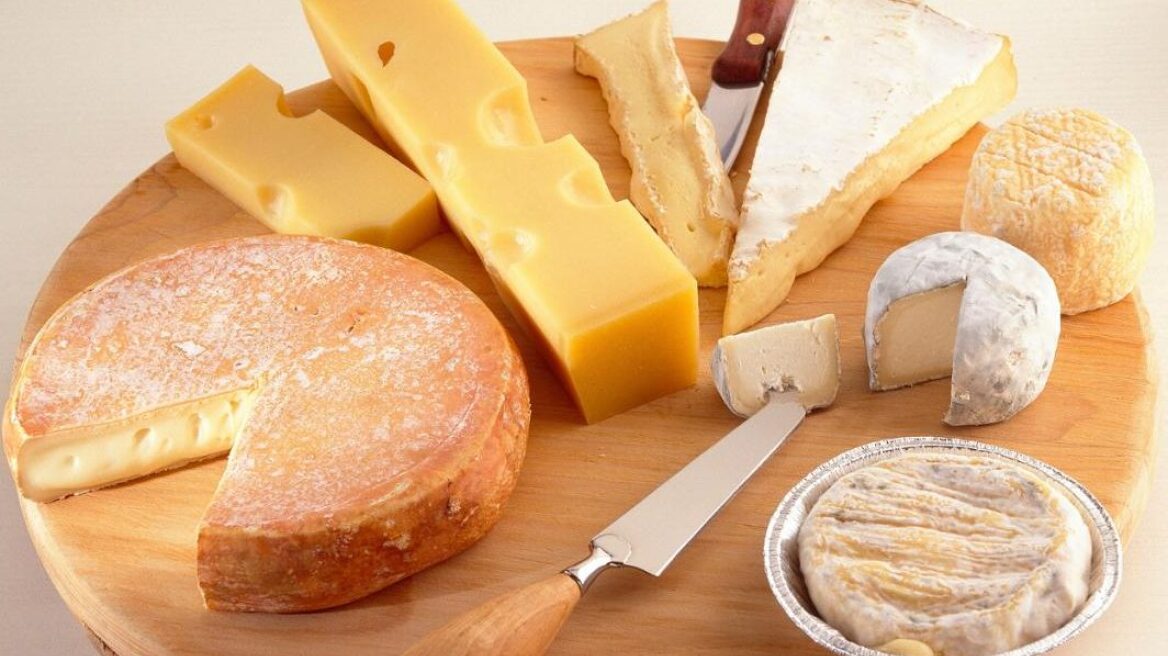 Έρευνα: Τα πλούσια σε λιπαρά τυριά προσφέρουν μακροζωία