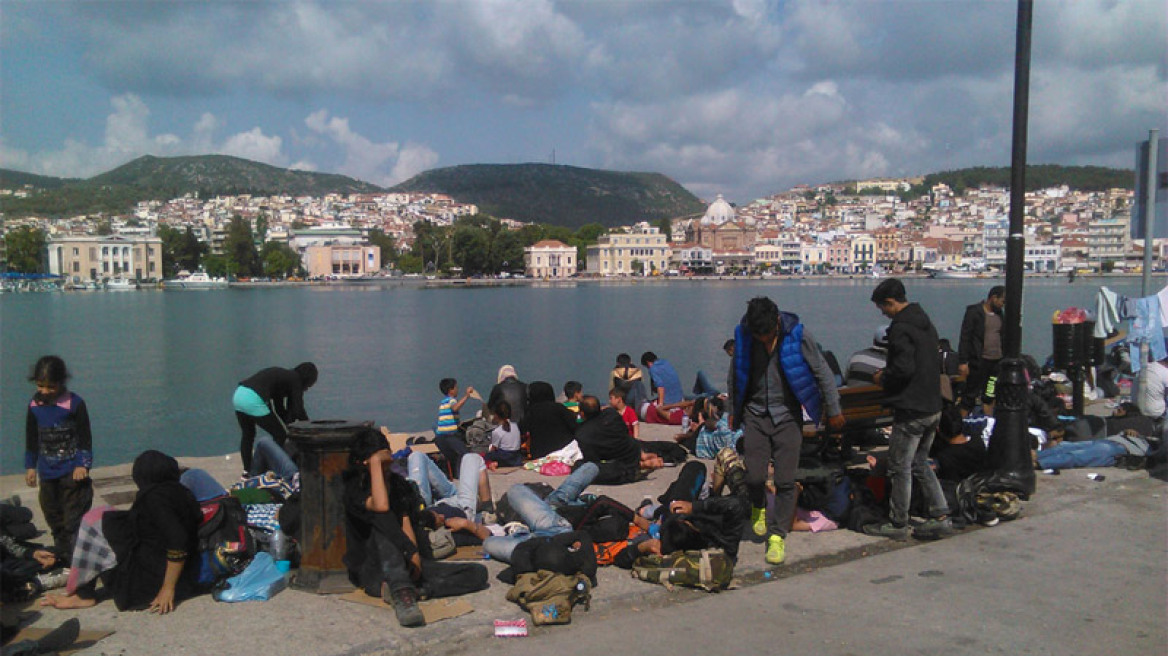 Λέσβος: Δεν είναι λύση το πλωτό «hot spot» μεταναστών, λέει ο δήμαρχος