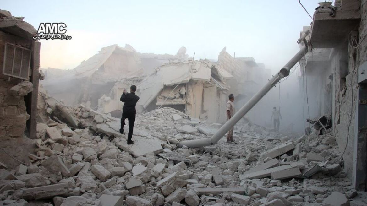 Μακελειό στη Συρία: Τουλάχιστον91 νεκροί από τους βομβαρδισμούς στο Χαλέπι