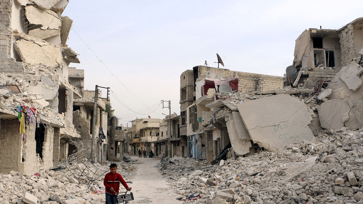 Συρία: «Βολές» κατά της Μόσχας από τη Δύση την ώρα που το Χαλέπι σφυροκοπείται 