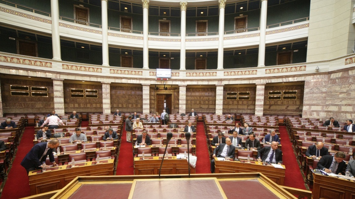 Η αρμόδια κοινοβουλευτική Επιτροπή ψήφισε επί της αρχής το πολυνομοσχέδιο με τα προαπαιτούμενα