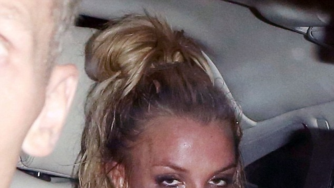 Britney Spears: Δείτε τις φωτογραφίες που πλήττουν την εικόνα της 