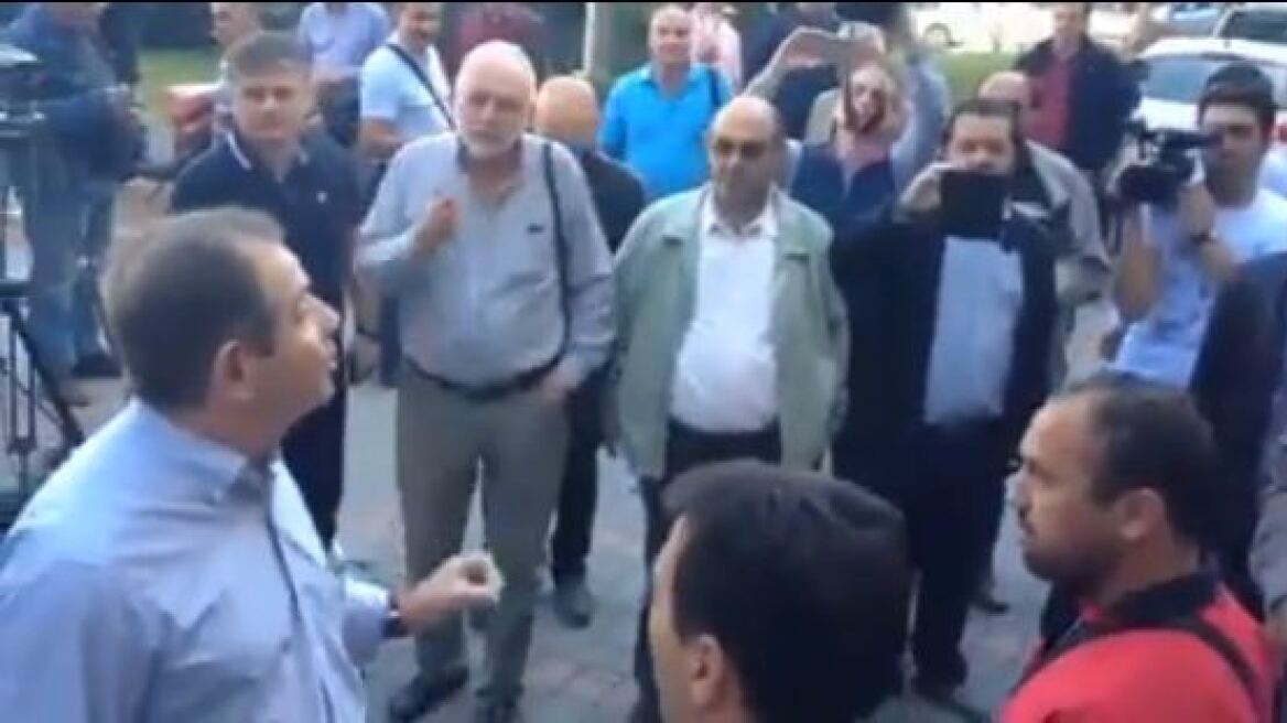 Βίντεο: «Ξεπουλάτε» φώναζαν συνδικαλιστές σε βουλευτή Κοζάνης του ΣΥΡΙΖΑ
