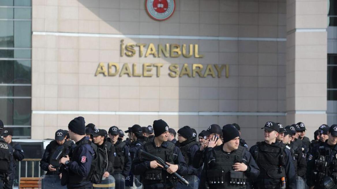 Τουρκία: Η αστυνομία εισέβαλε σε φιλοκουρδικό κανάλι και διέκοψε την εκπομπή του