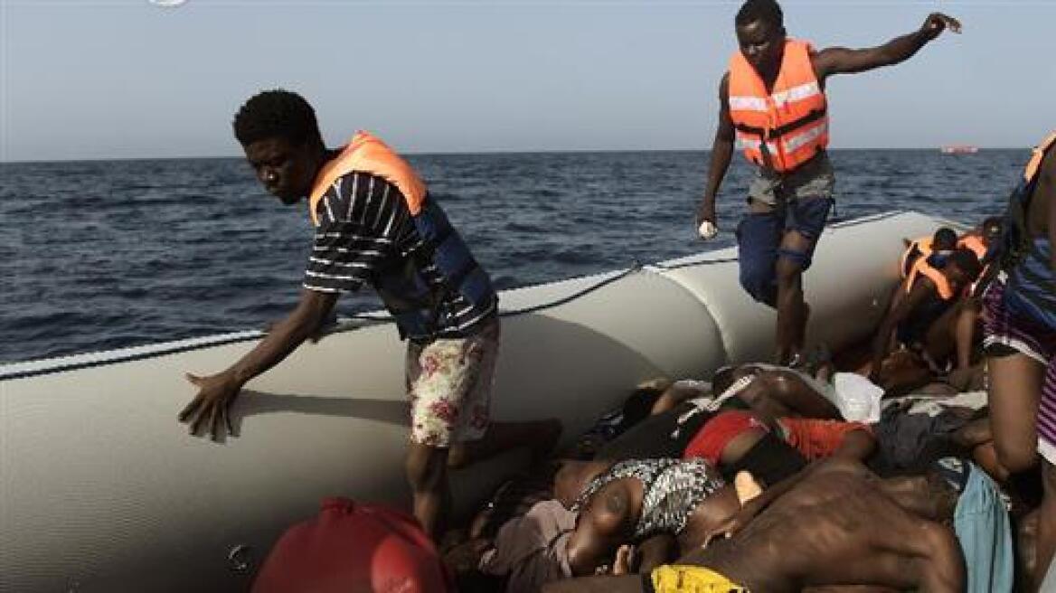 Ιταλία: 28 νεκροί πρόσφυγες σε μία ημέρα - Διασώθηκαν περίπου 4.655