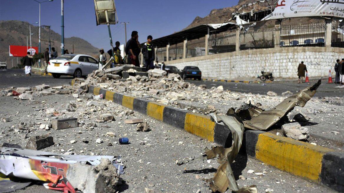 Υεμένη: Επίθεση σε κηδεία με 5 νεκρούς και 20 τραυματίες